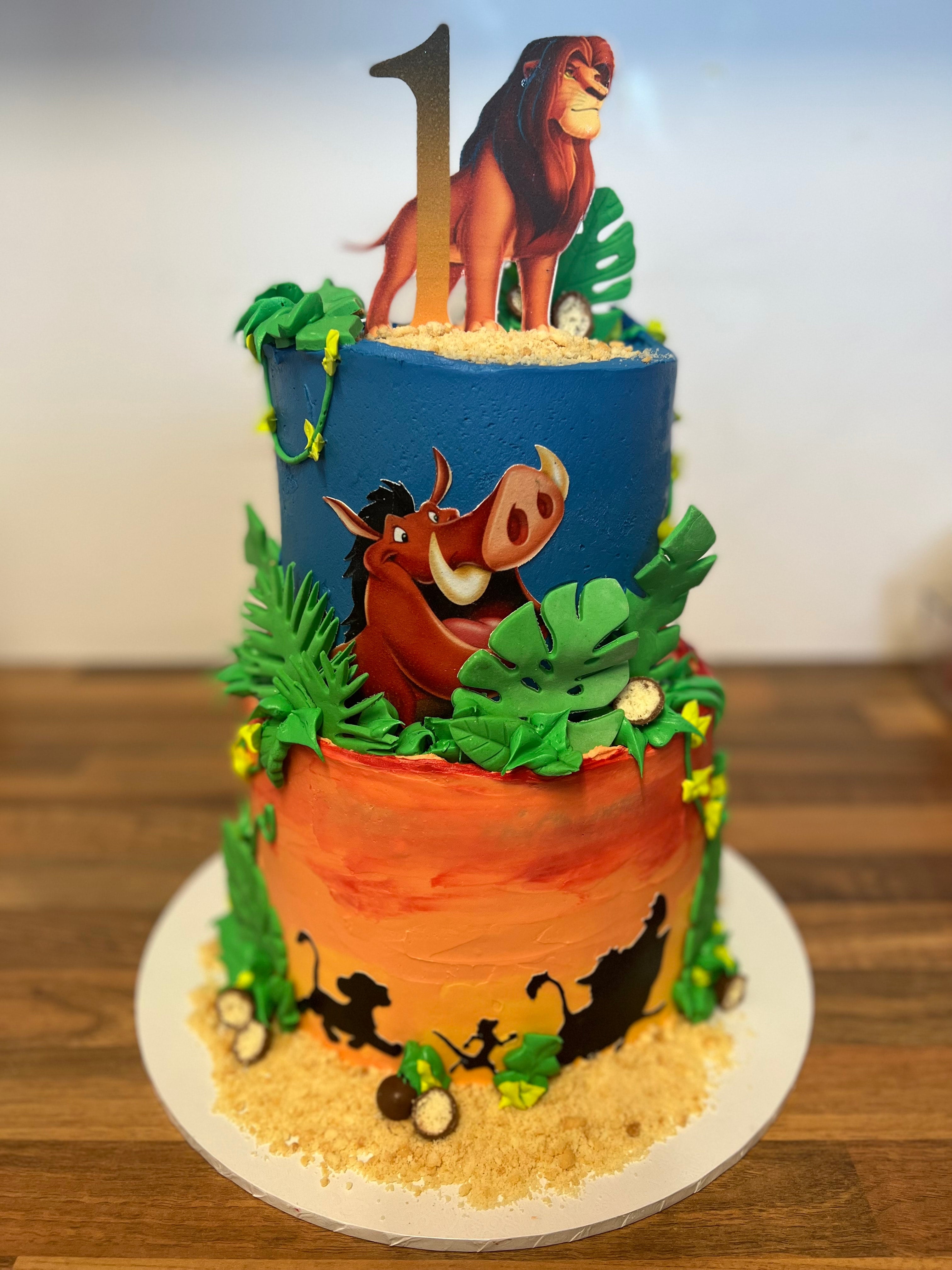 Gorgeous Lion King Cake Featuring Mufasa & Simba - Between The Pages Blog